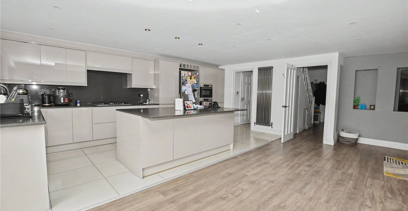 4 bedroom house for sale in Bexleyheath | Robinson Jackson