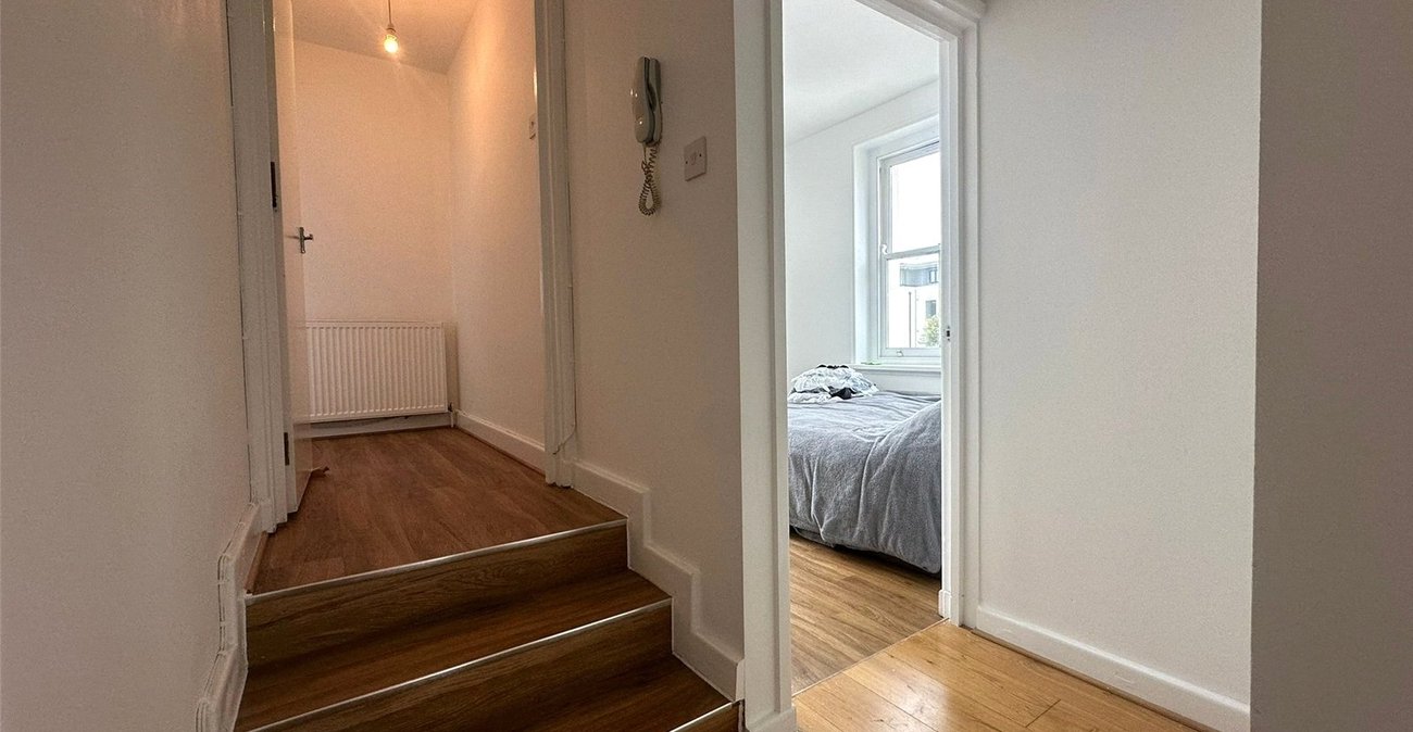 2 bedroom property for sale in Northfleet | Robinson Michael & Jackson