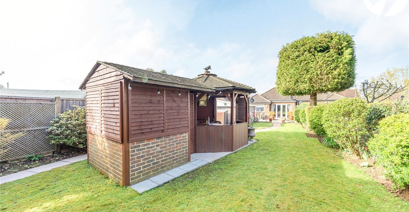 3 bedroom bungalow for sale in Hartley | Robinson Jackson