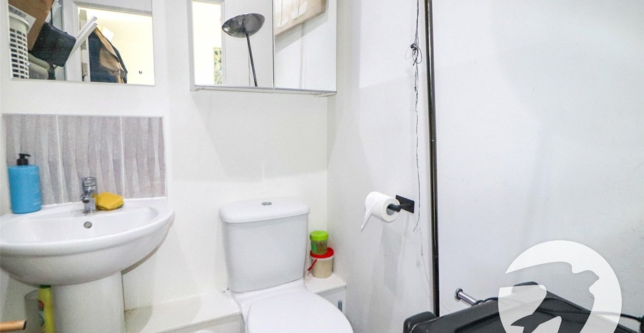 2 bedroom property for sale in Erith | Robinson Jackson