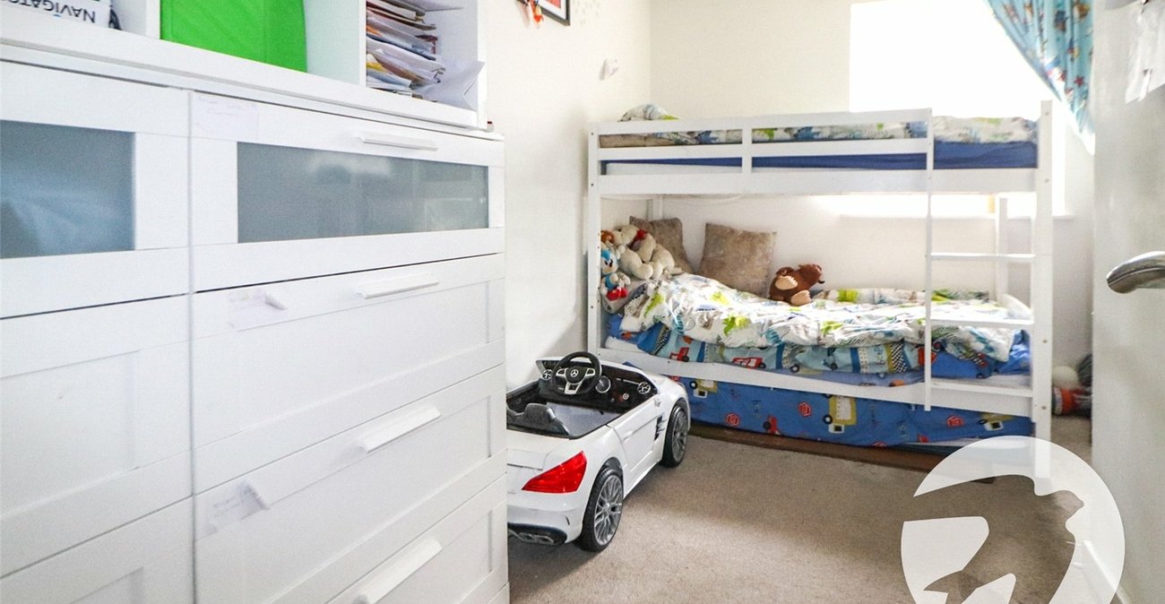 2 bedroom property for sale in Erith | Robinson Jackson