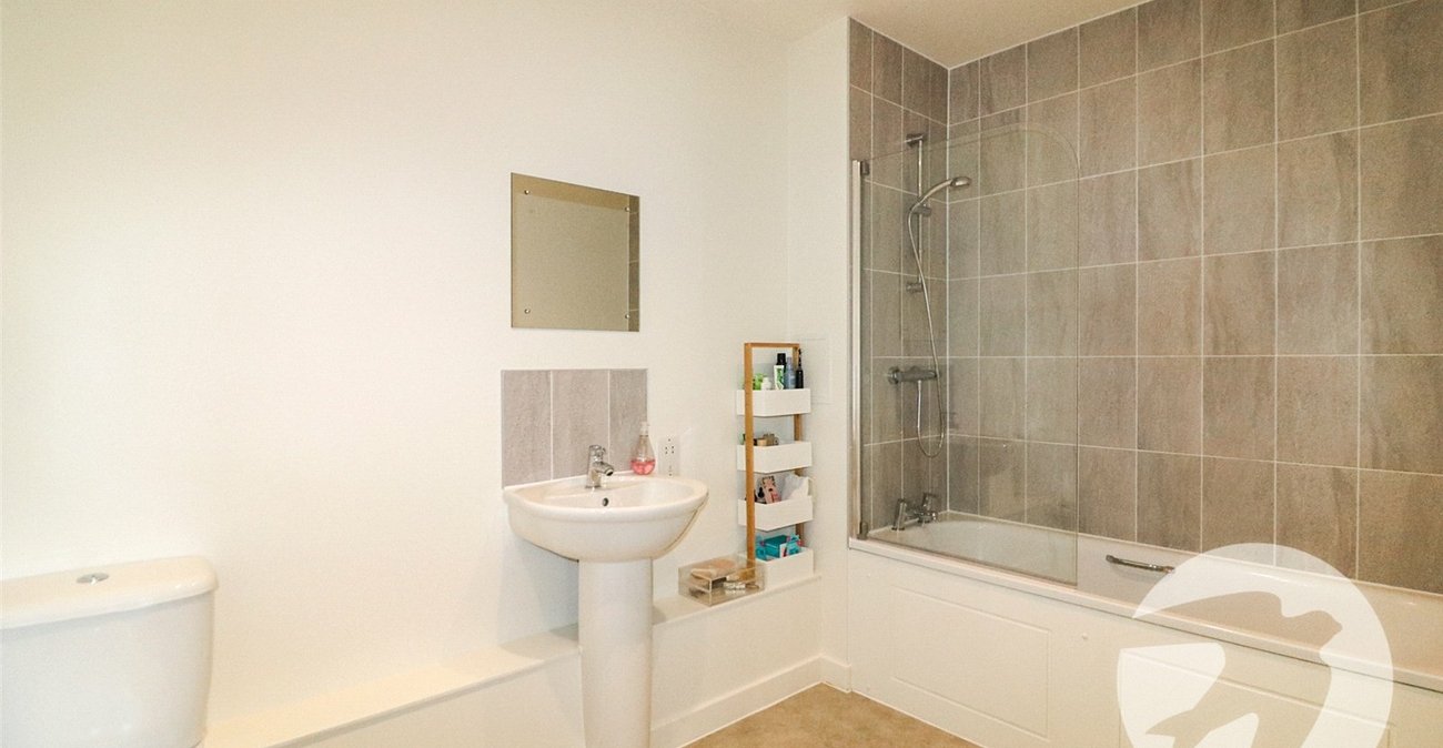 2 bedroom property for sale in Erith | Robinson Jackson
