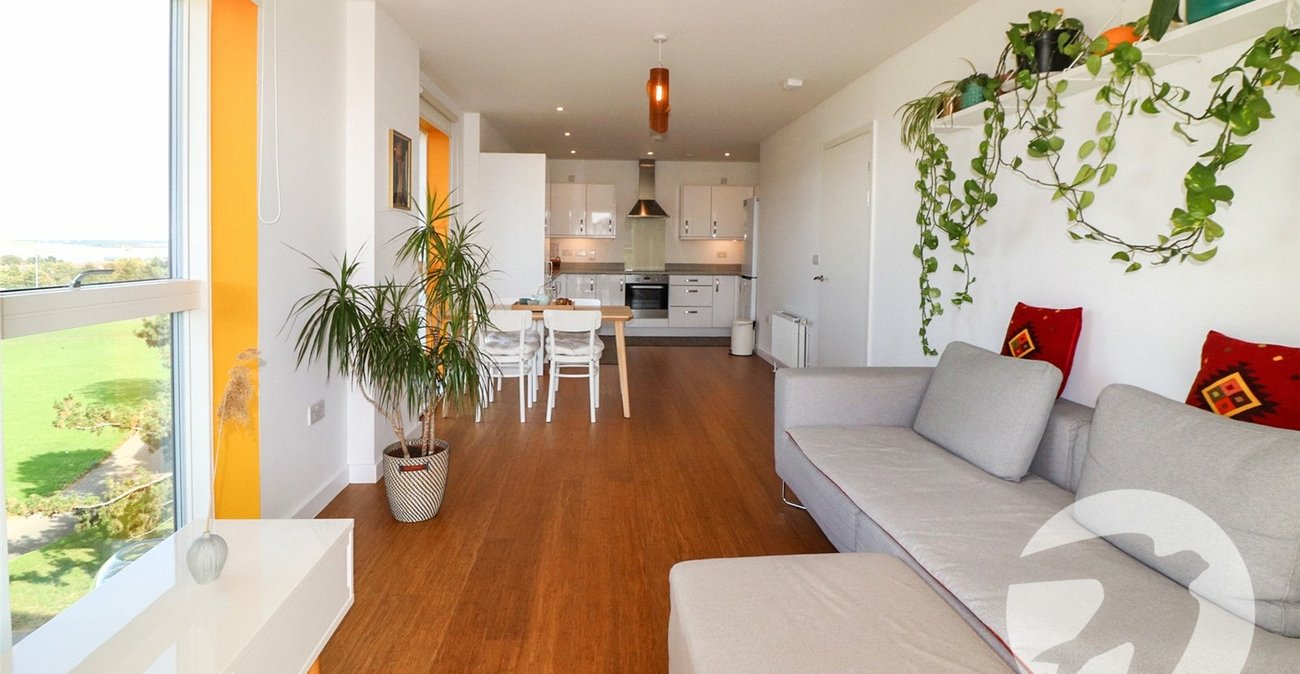 2 bedroom property for sale in Erith | Robinson Jackson
