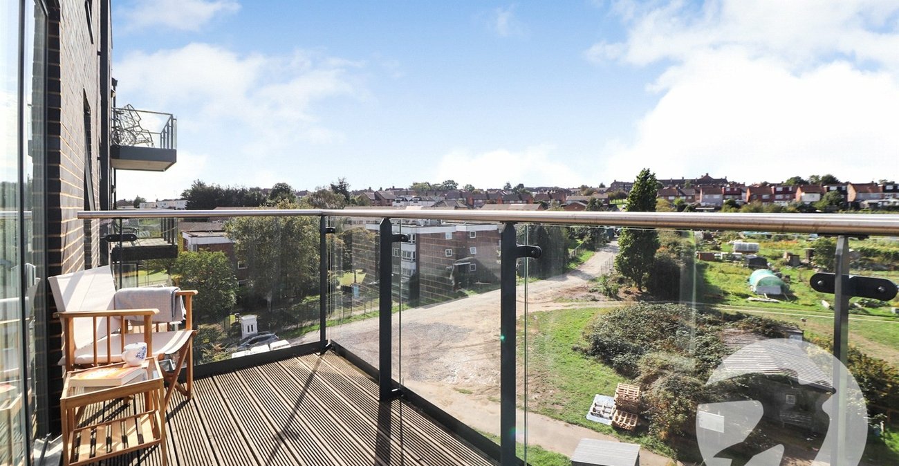 2 bedroom property for sale in Erith | Robinson Jackson