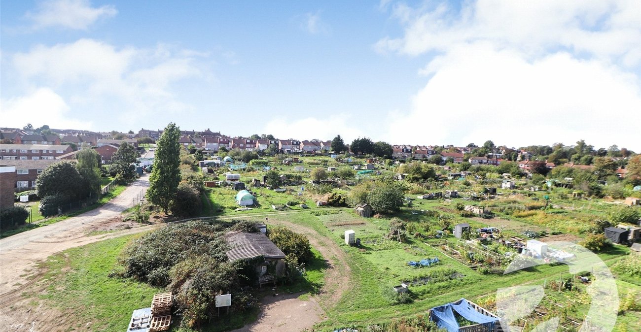 2 bedroom property for sale in Erith | Robinson Jackson