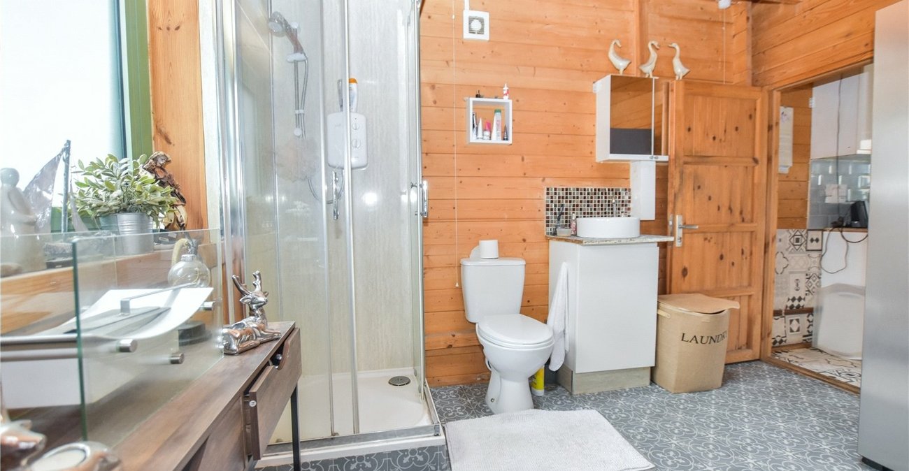 4 bedroom house for sale in Bexleyheath | Robinson Jackson