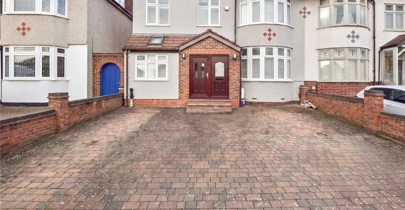 5 bedroom house for sale in Bexleyheath | Robinson Jackson