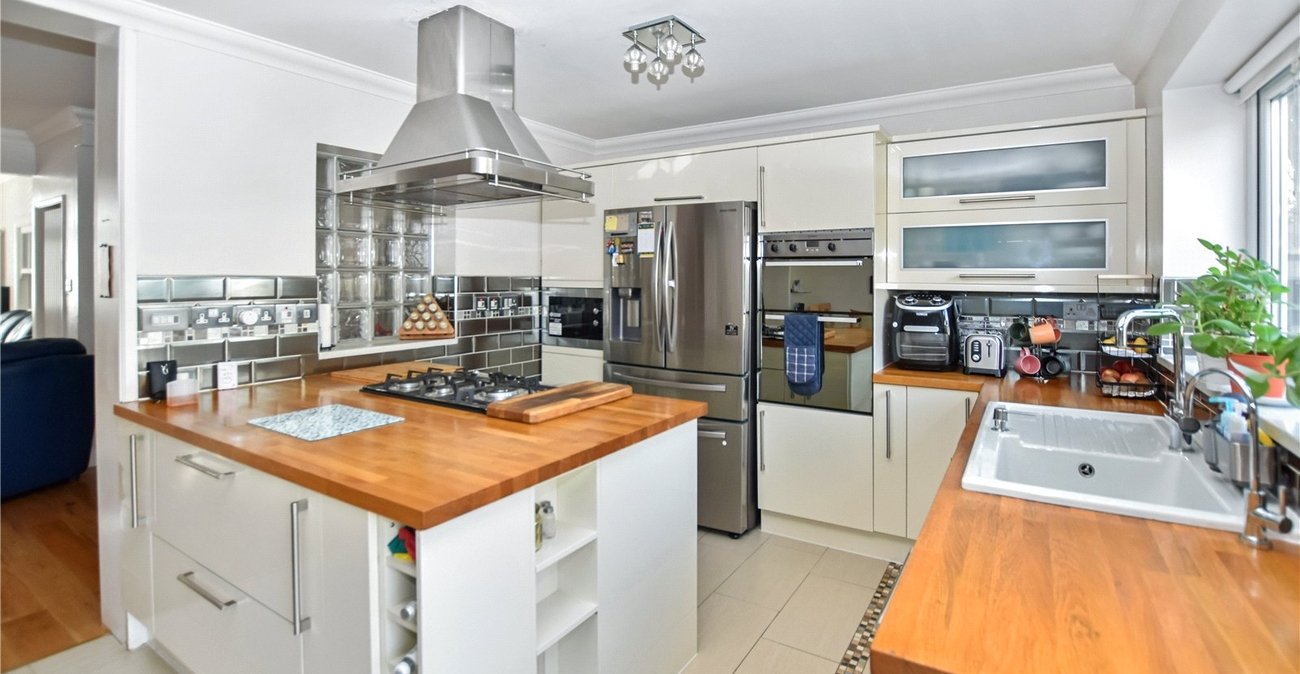 5 bedroom house for sale in Bexleyheath | Robinson Jackson