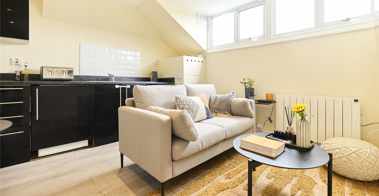 1 bedroom property for sale in London | Robinson Jackson