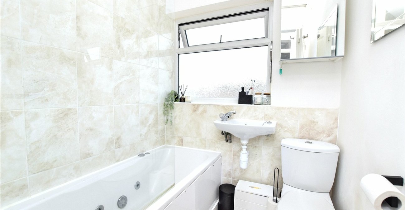 2 bedroom house for sale in Bexleyheath | Robinson Jackson