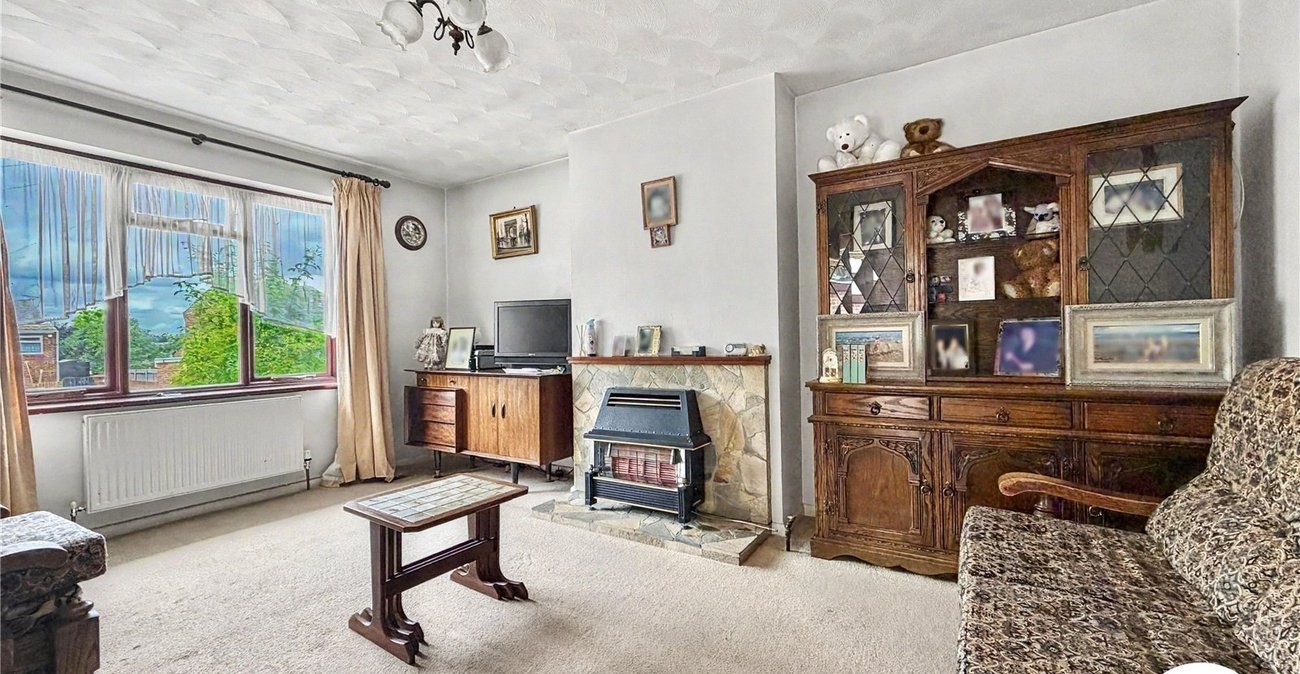 2 bedroom bungalow for sale in Chatham | Robinson Michael & Jackson