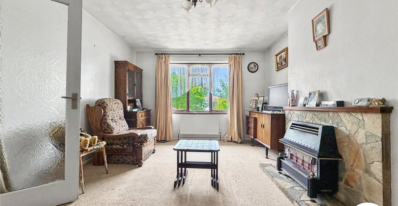 2 bedroom bungalow for sale in Chatham | Robinson Michael & Jackson