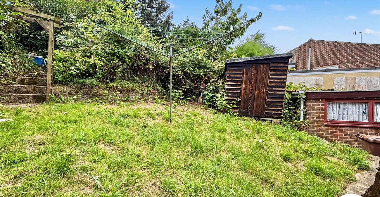 2 bedroom bungalow for sale in Chatham | Robinson Michael & Jackson