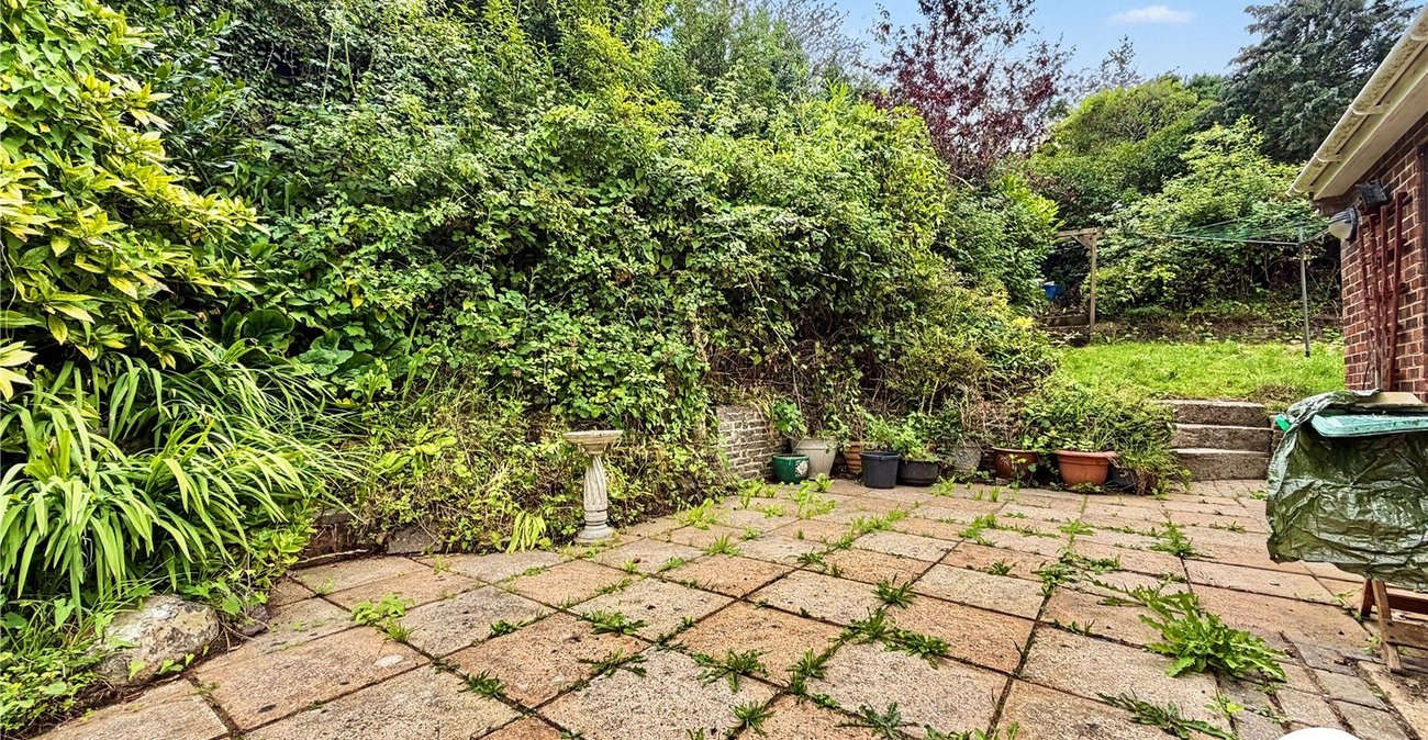 2 bedroom bungalow for sale in Chatham | Robinson Michael & Jackson