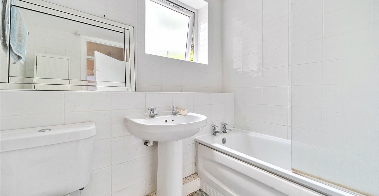 1 bedroom property for sale in Sydenham | Robinson Jackson