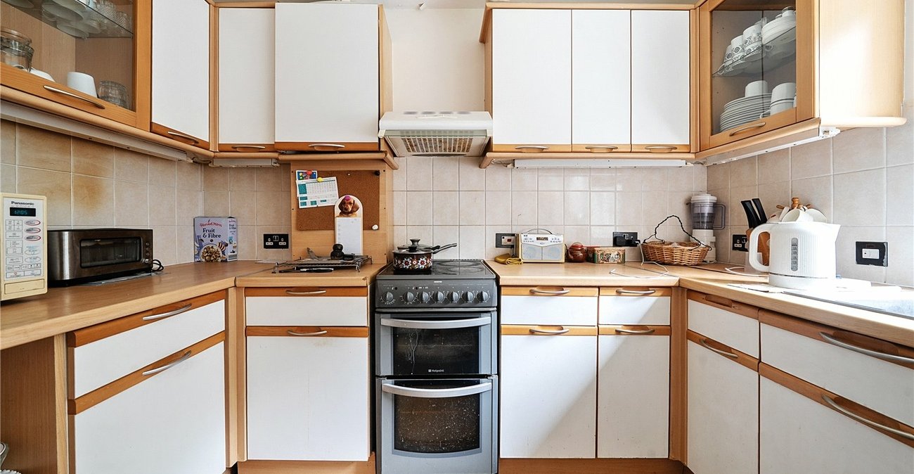 1 bedroom property for sale in Sydenham | Robinson Jackson