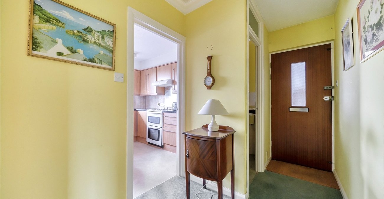 2 bedroom property for sale in Sydenham | Robinson Jackson