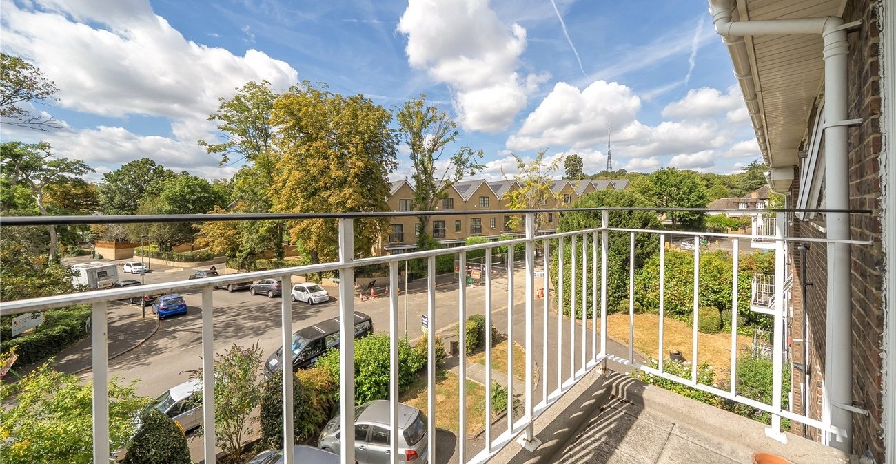 2 bedroom property for sale in Sydenham | Robinson Jackson