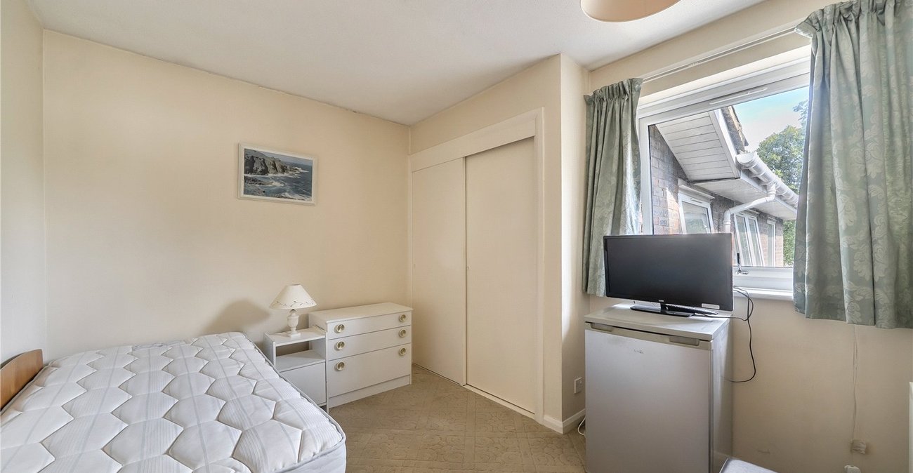 2 bedroom property for sale in Sydenham | Robinson Jackson