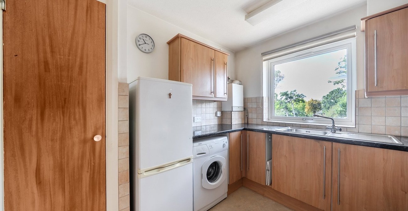 2 bedroom property for sale in Sydenham | Robinson Jackson