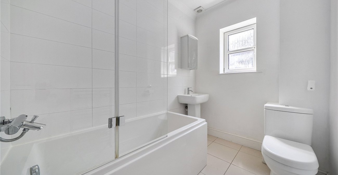 1 bedroom property for sale in Sydenham | Robinson Jackson
