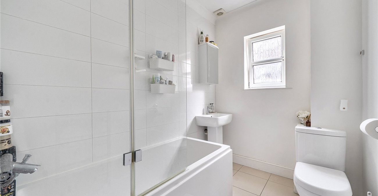 1 bedroom property for sale in Sydenham | Robinson Jackson