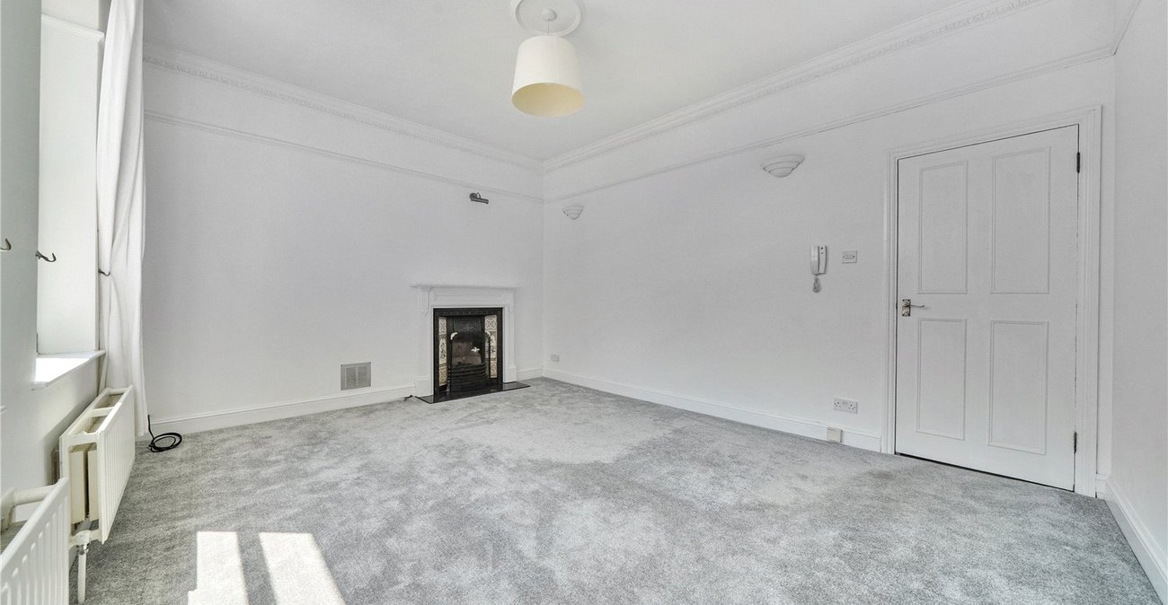 1 bedroom property for sale in Sydenham | Robinson Jackson