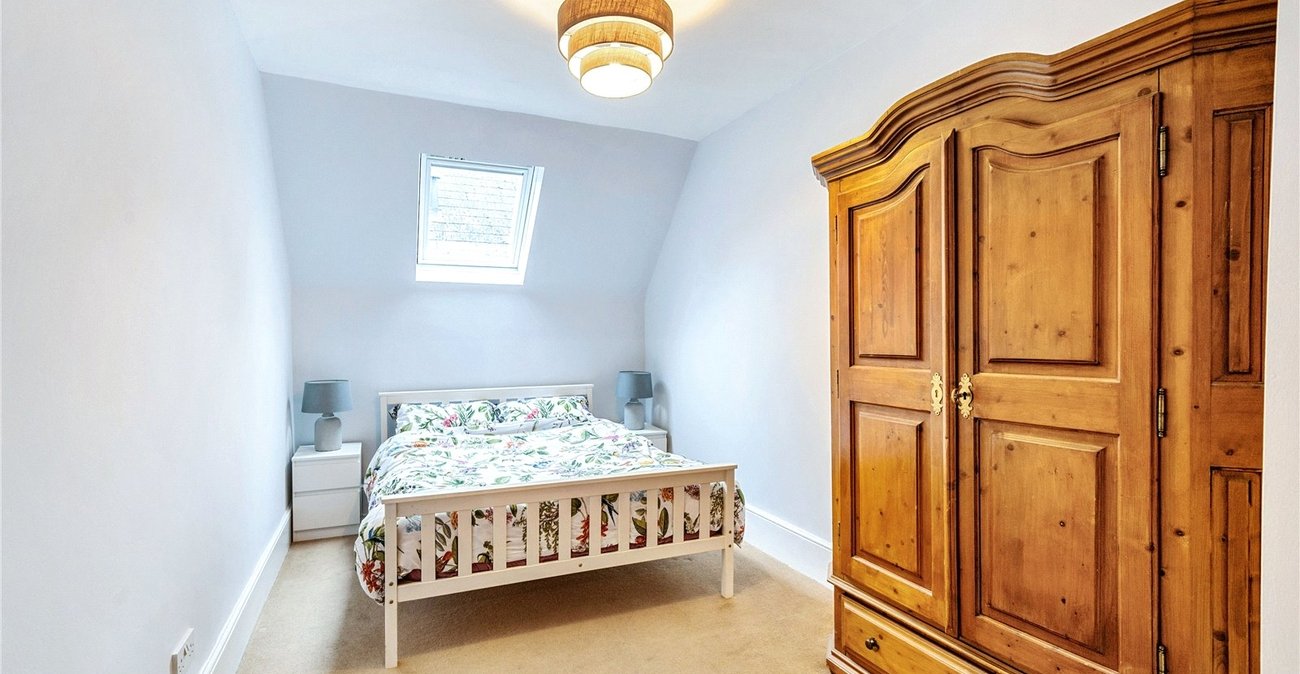 2 bedroom property for sale in Sydenham | Robinson Jackson