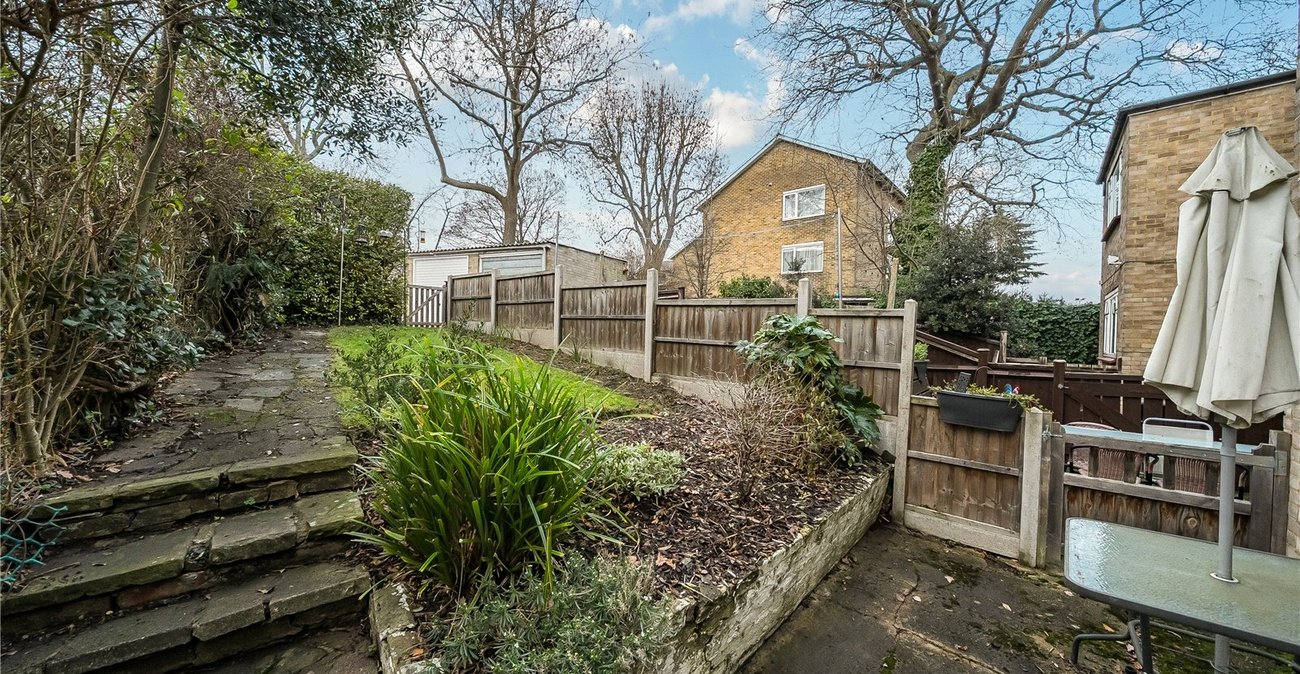 2 bedroom property for sale in Sydenham | Robinson Jackson