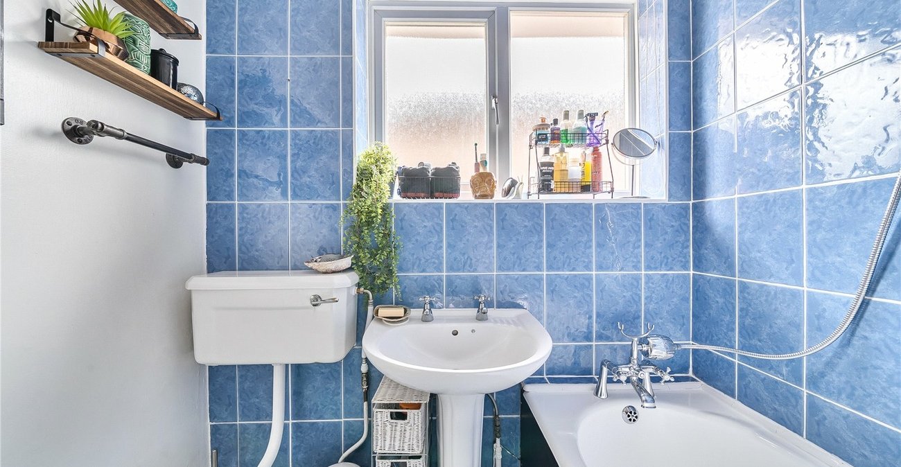 2 bedroom property for sale in Sydenham | Robinson Jackson