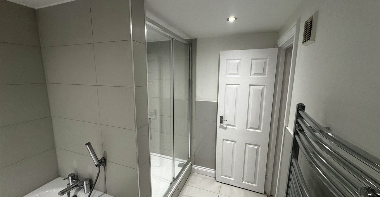 1 bedroom property for sale in Sydenham | Robinson Jackson