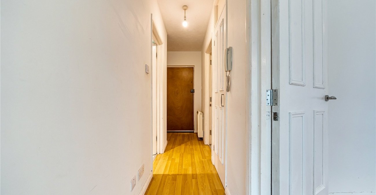 1 bedroom property for sale in Sydenham | Robinson Jackson