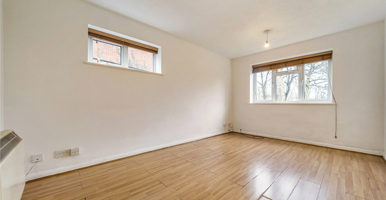 1 bedroom property for sale in Sydenham | Robinson Jackson