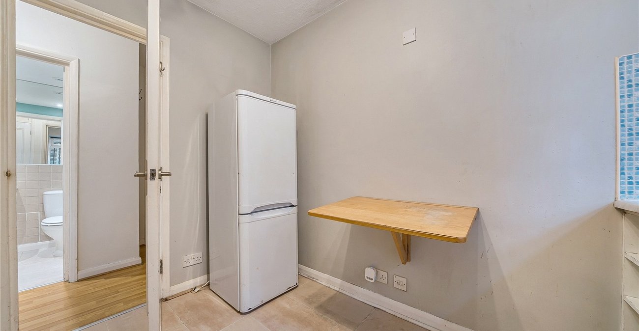 1 bedroom property for sale in Sydenham | Robinson Jackson