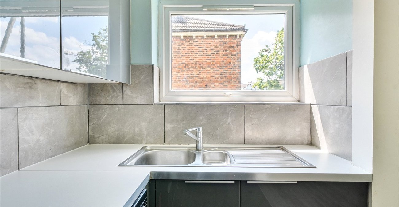 2 bedroom property for sale in Sydenham | Robinson Jackson