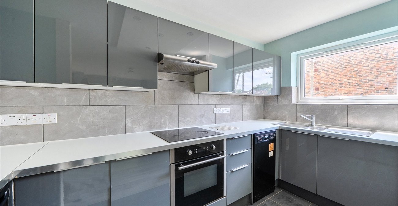 2 bedroom property for sale in Sydenham | Robinson Jackson