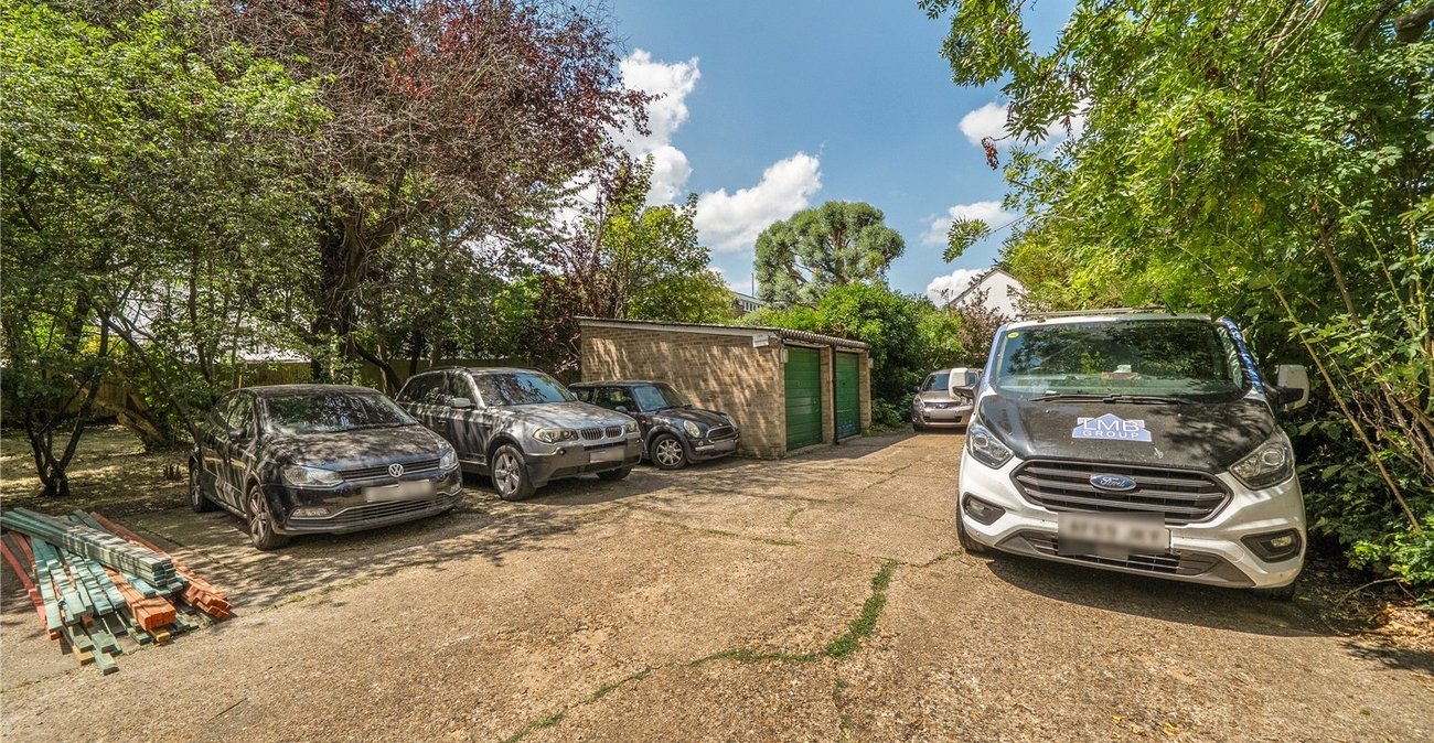 2 bedroom property for sale in Sydenham | Robinson Jackson
