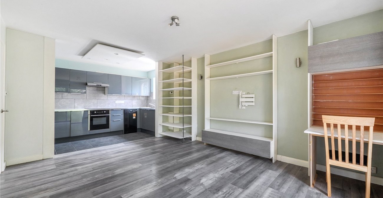 2 bedroom property for sale in Sydenham | Robinson Jackson