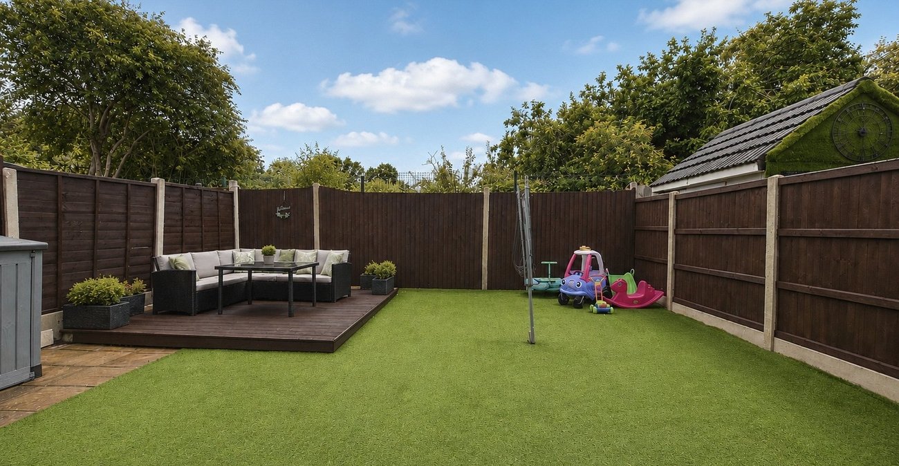 2 bedroom property for sale in Dartford | Robinson Jackson