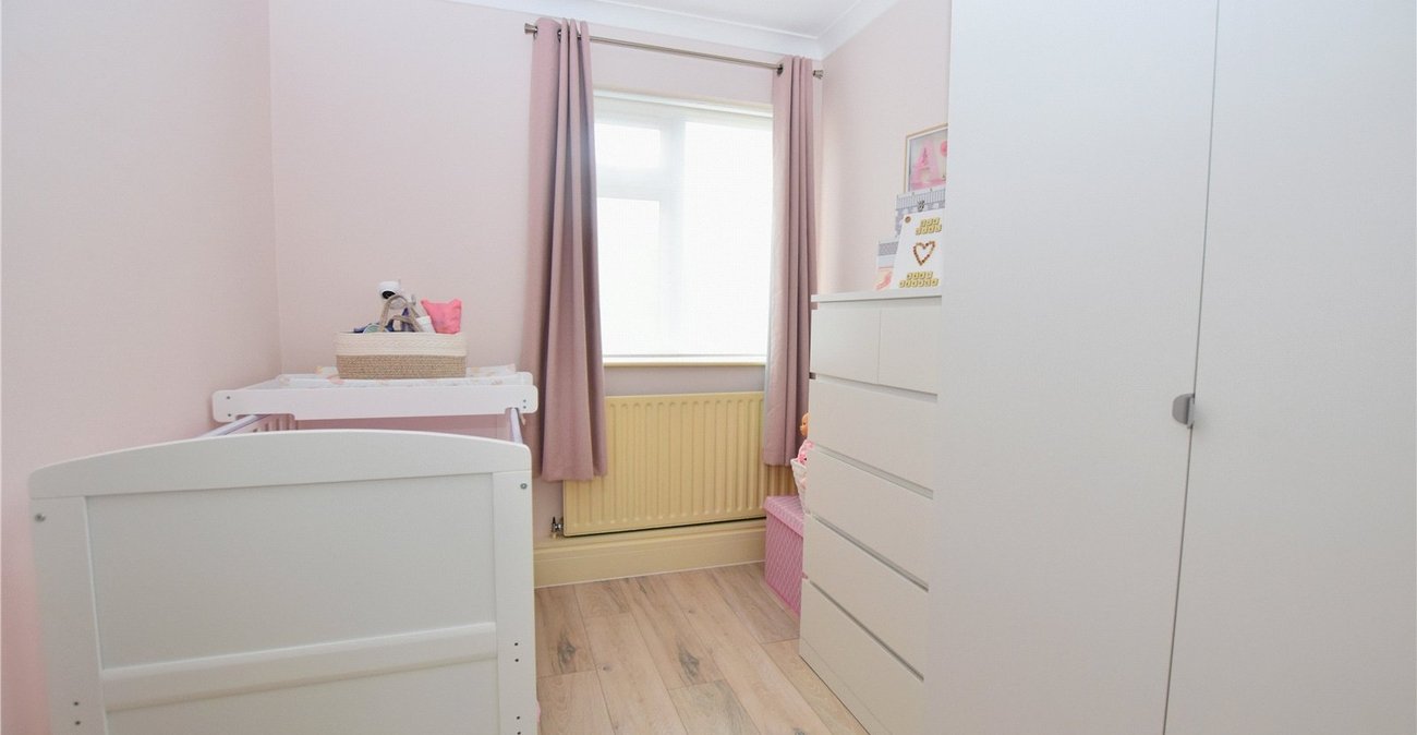 2 bedroom property for sale in Dartford | Robinson Jackson