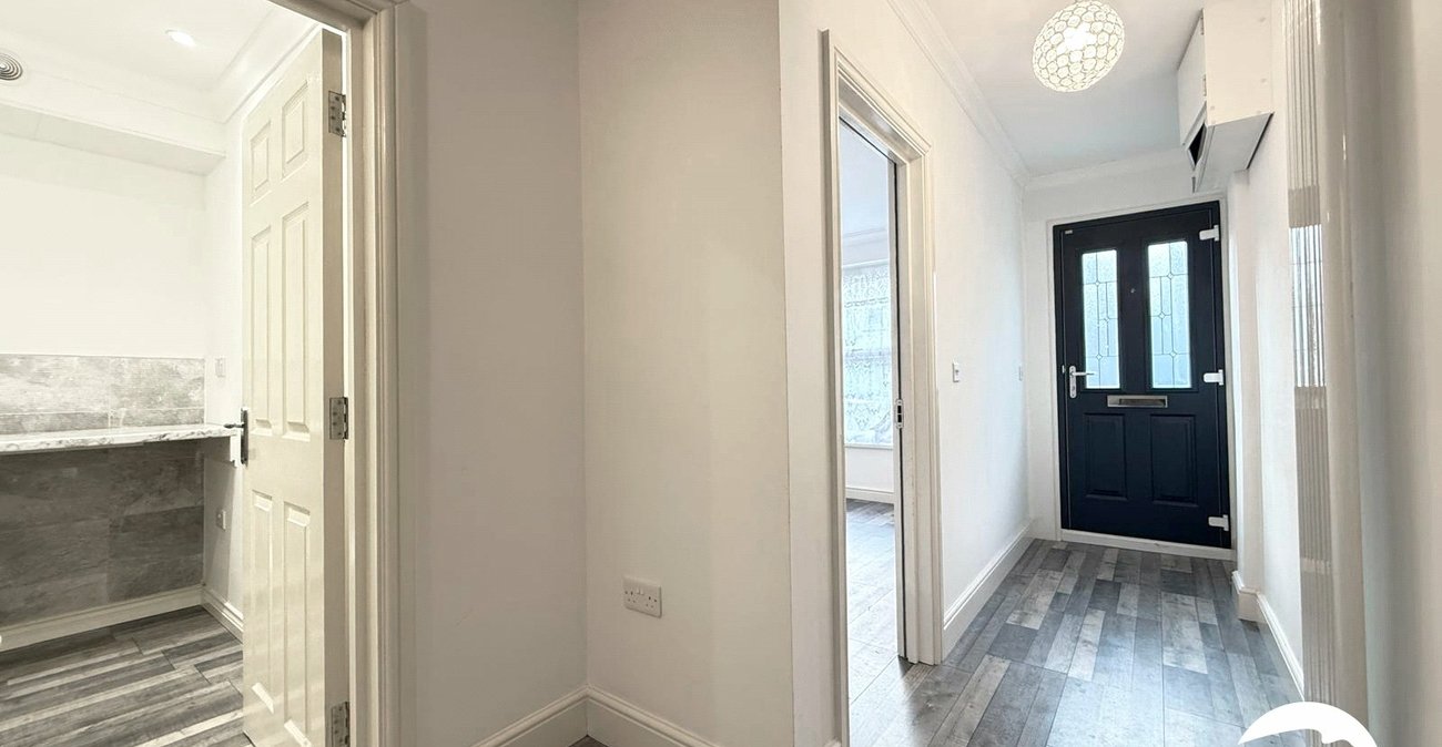 5 bedroom house for sale in London | Robinson Jackson