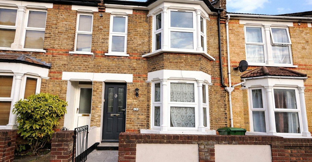 5 bedroom house for sale in London | Robinson Jackson