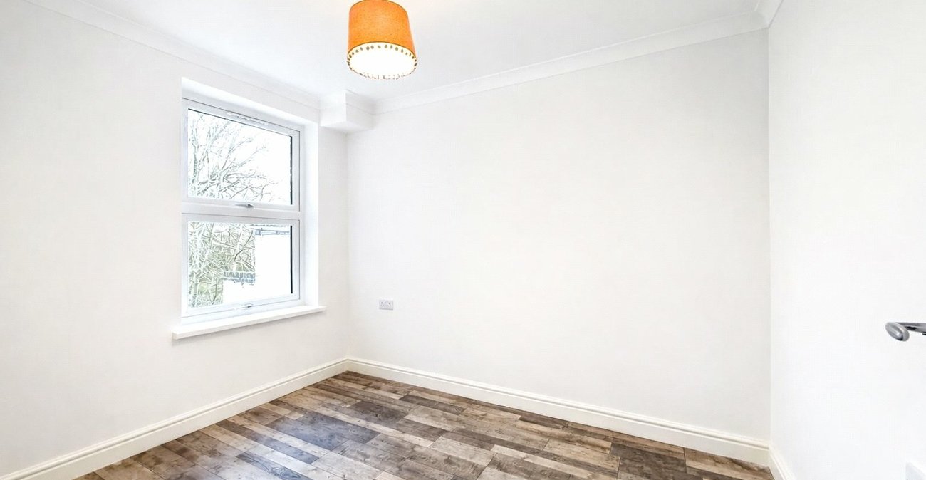 5 bedroom house for sale in London | Robinson Jackson