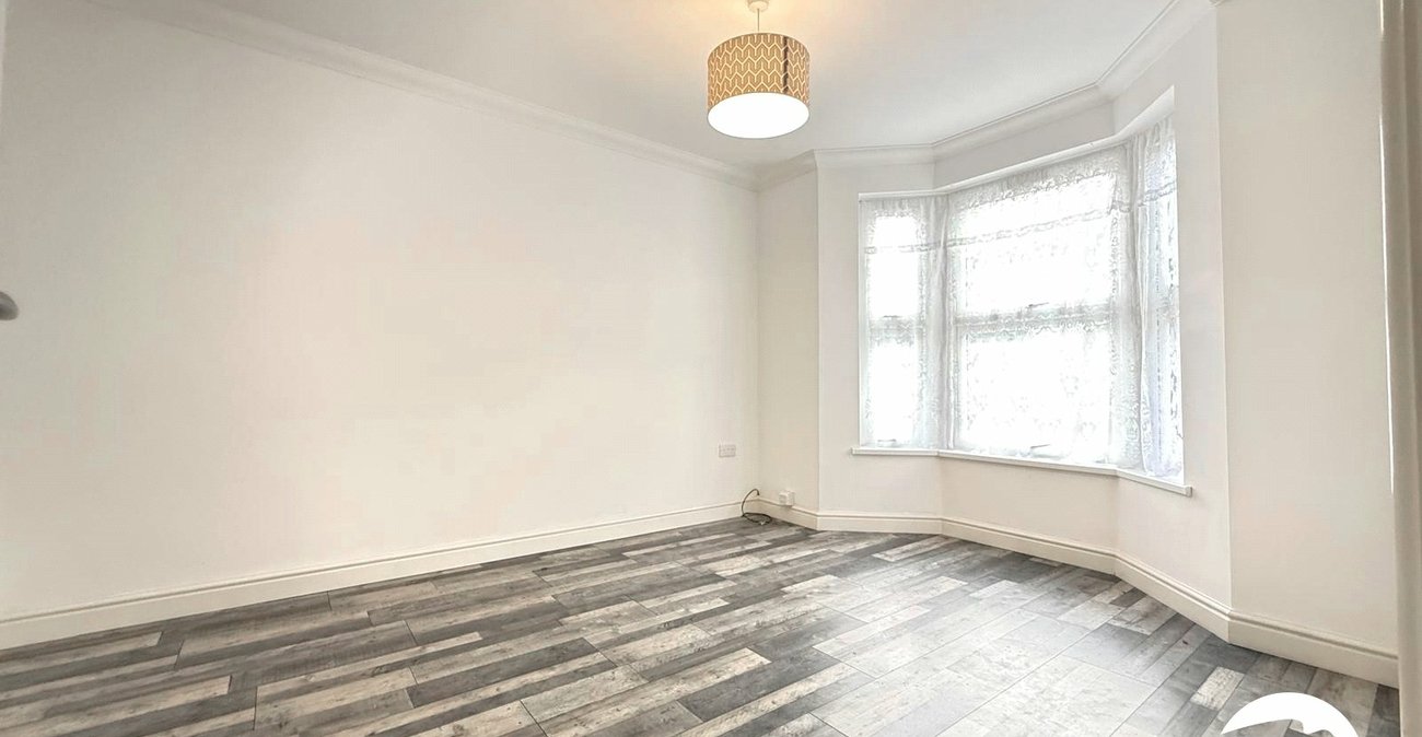 5 bedroom house for sale in London | Robinson Jackson