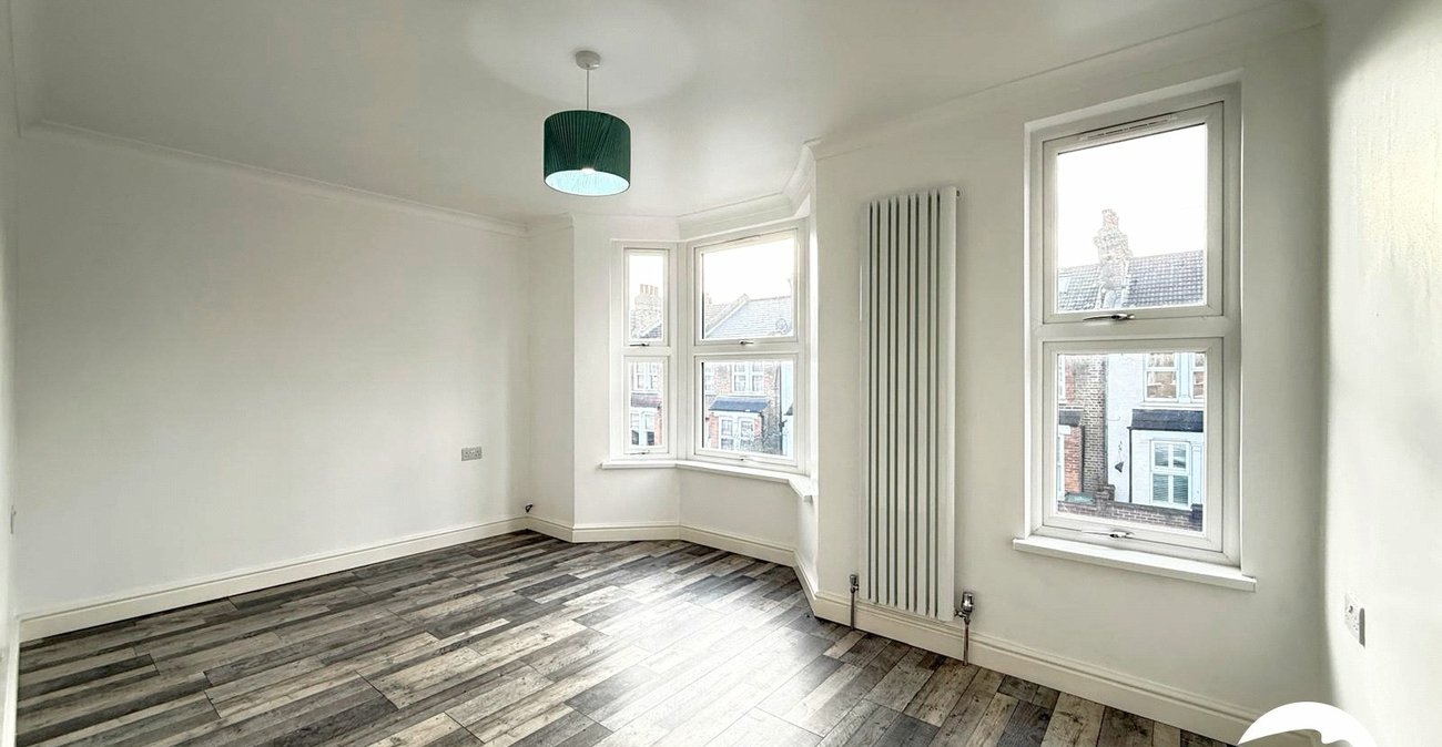 5 bedroom house for sale in London | Robinson Jackson