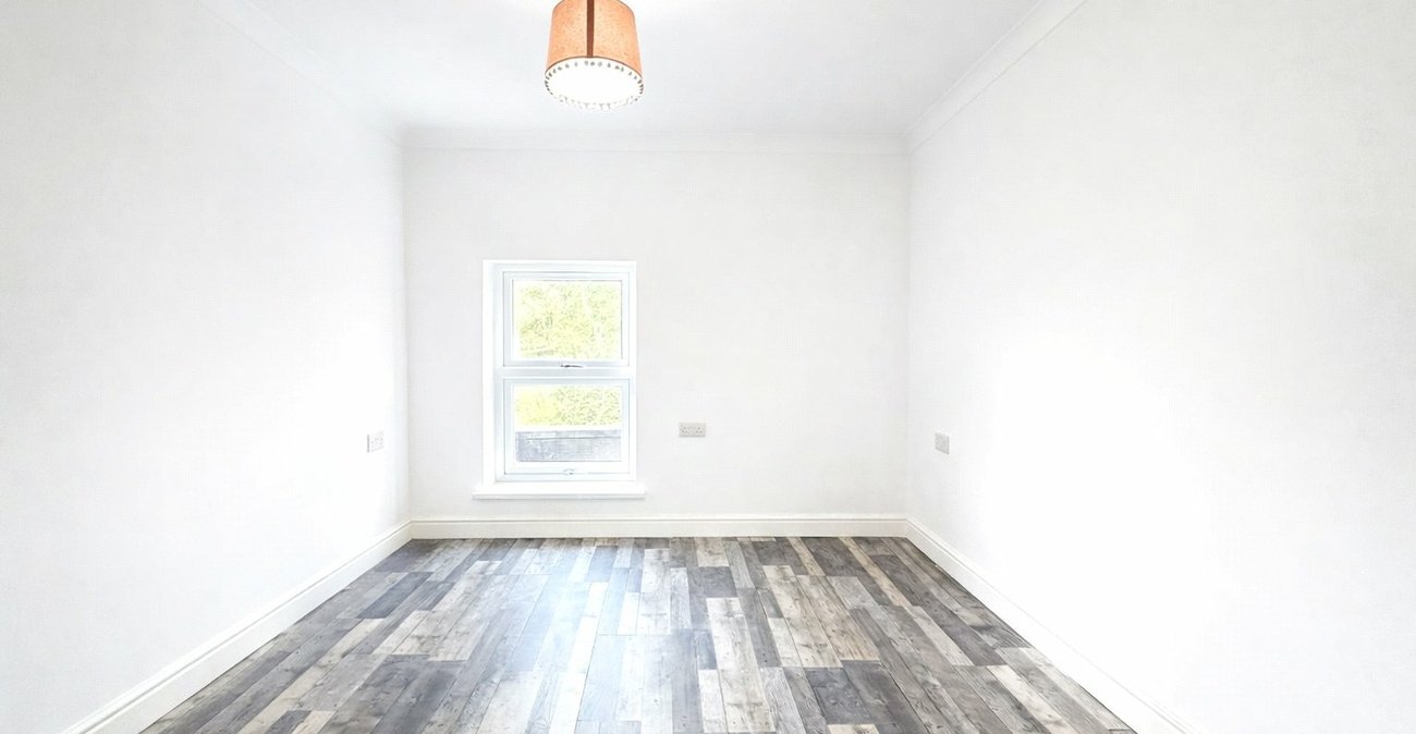 5 bedroom house for sale in London | Robinson Jackson