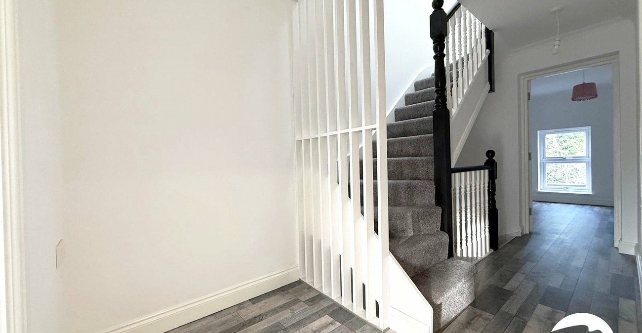 5 bedroom house for sale in London | Robinson Jackson