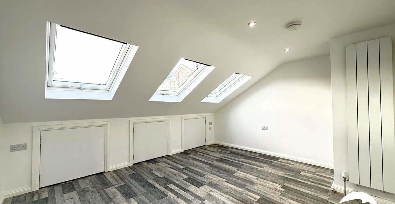 5 bedroom house for sale in London | Robinson Jackson