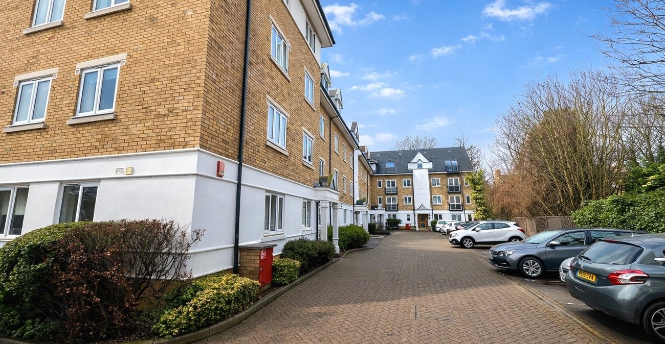 1 bedroom property for sale in London | Robinson Jackson