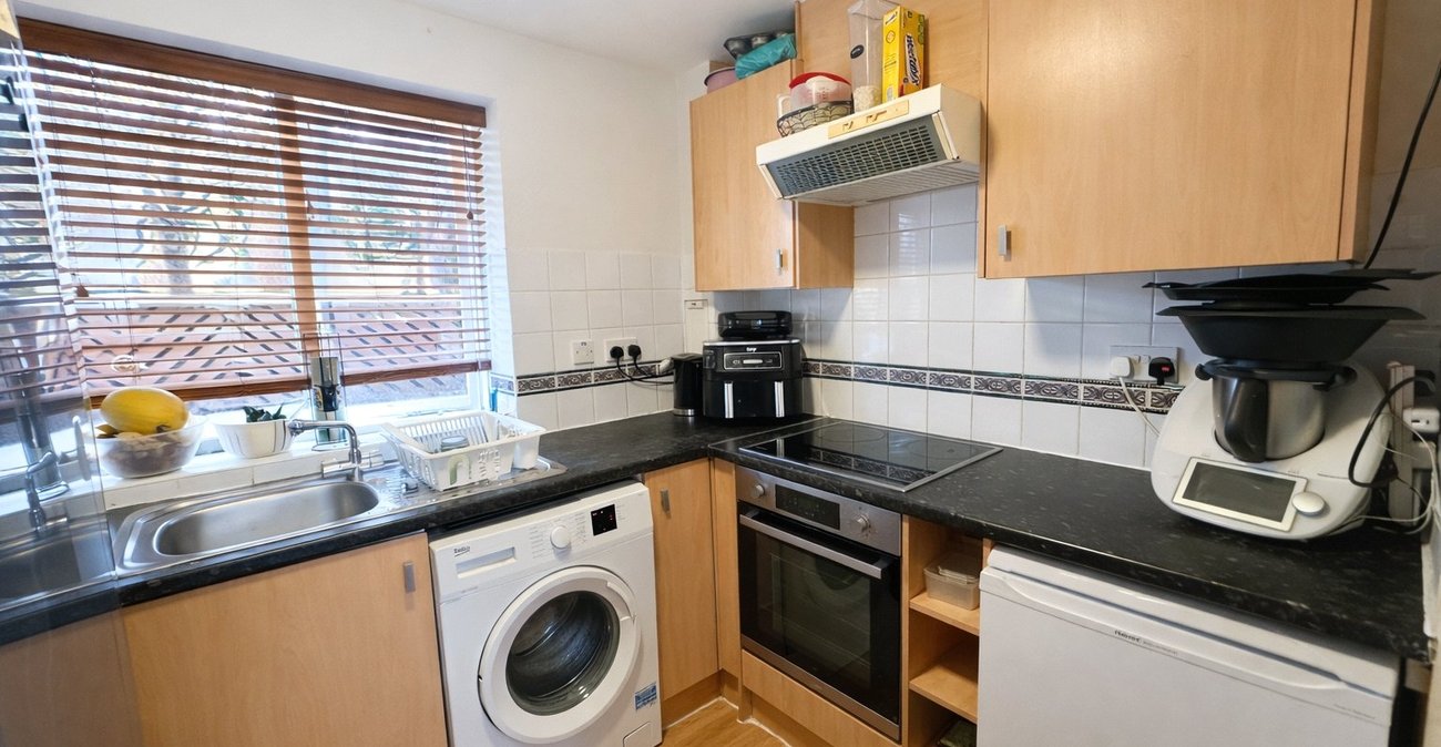 1 bedroom property for sale in London | Robinson Jackson